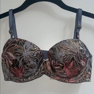 Victoria’s Secret Floral Metallic Print Bra Gray and Rose Gold lined Demi 30D